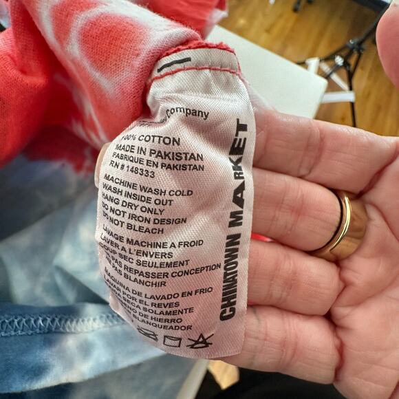 NWOT Chinatown Market Red White & Blue Tie Dye Short Sleeve Basketball Tee M - Picture 8 of 10